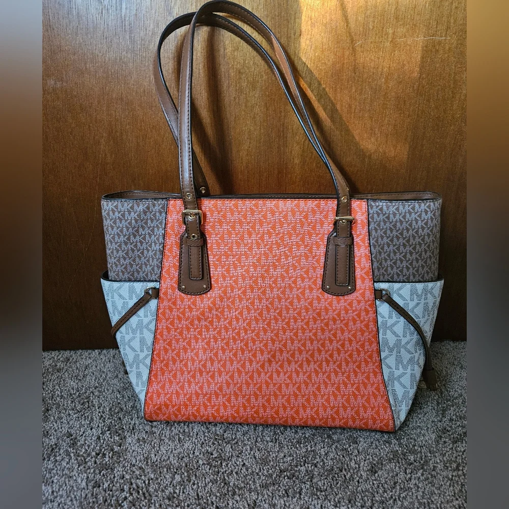 Michael Kors Orange, Tan & Cream Colorblocked Voyager East West Tote EUC - Picture 8 of 12